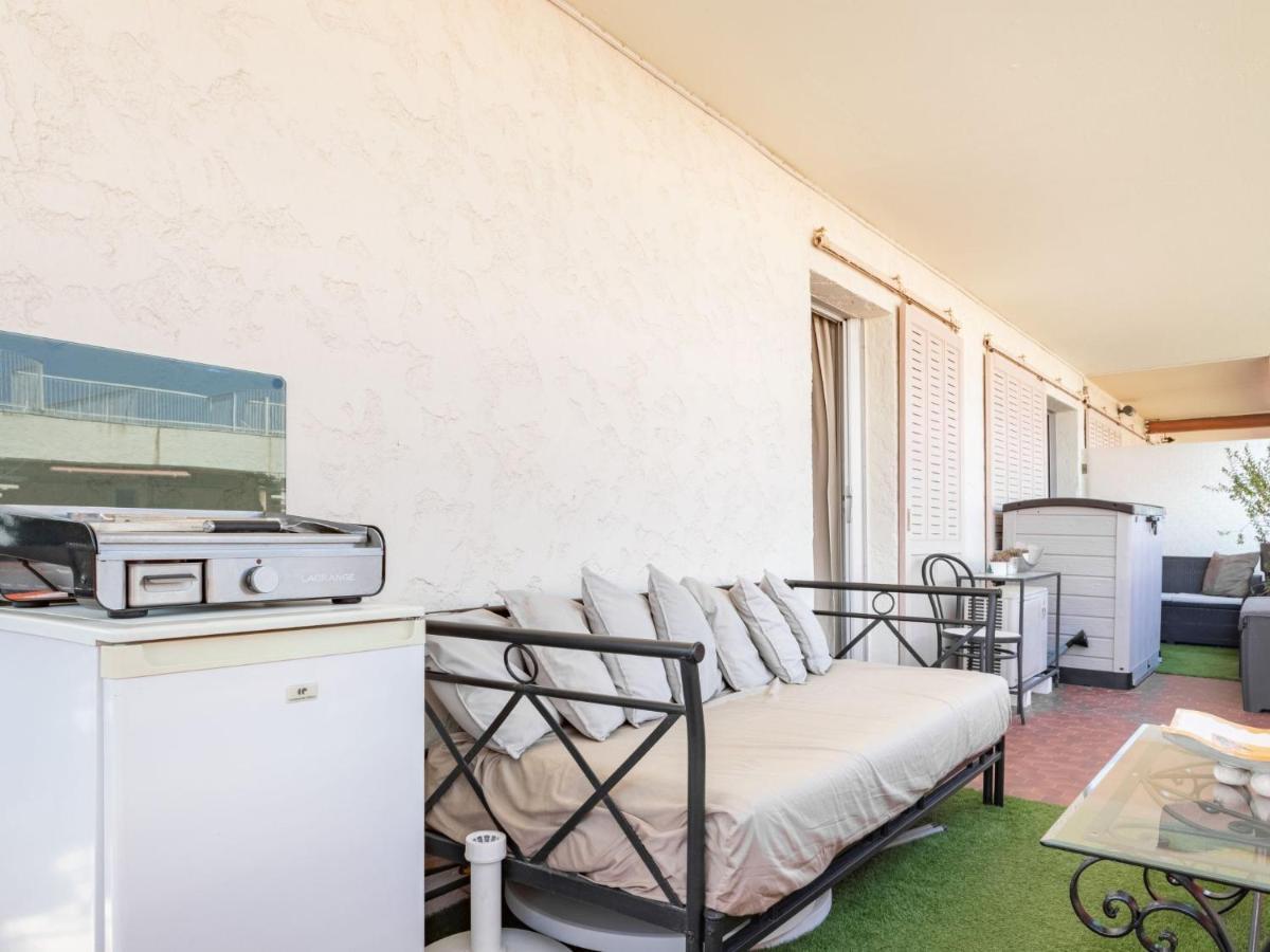 Apartment Les Patios-7 By Interhome Saint-Tropez